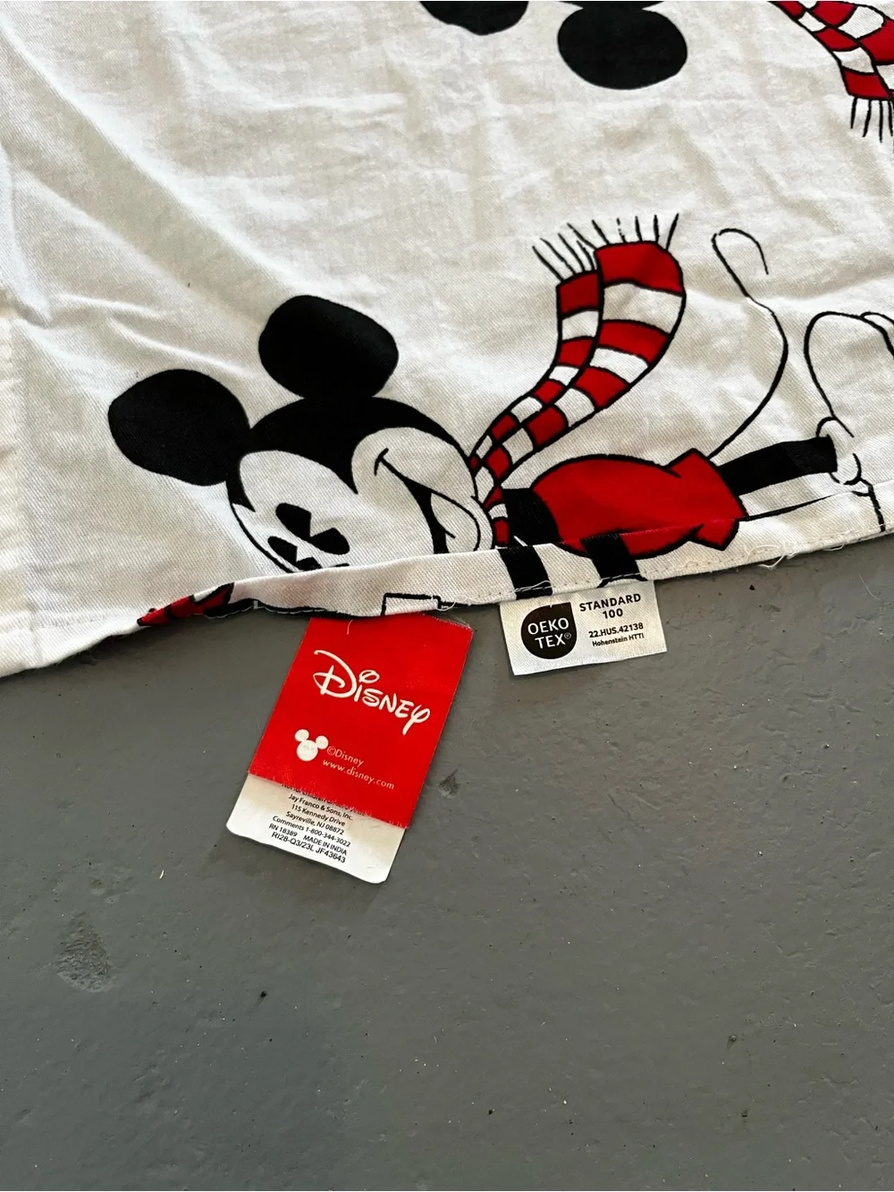 Disney Mickey and Minnie Mouse Christmas 100% Cotton Shower Curtain 72in L 65inw